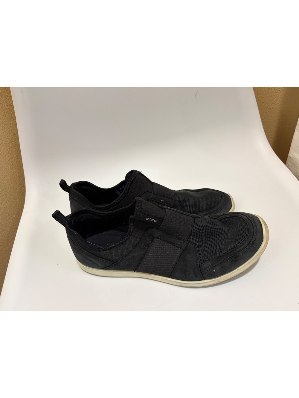 ECCO Women's Sense II Band Slip-on Sneakers black Nubuck/Textile Sz 40 US 9